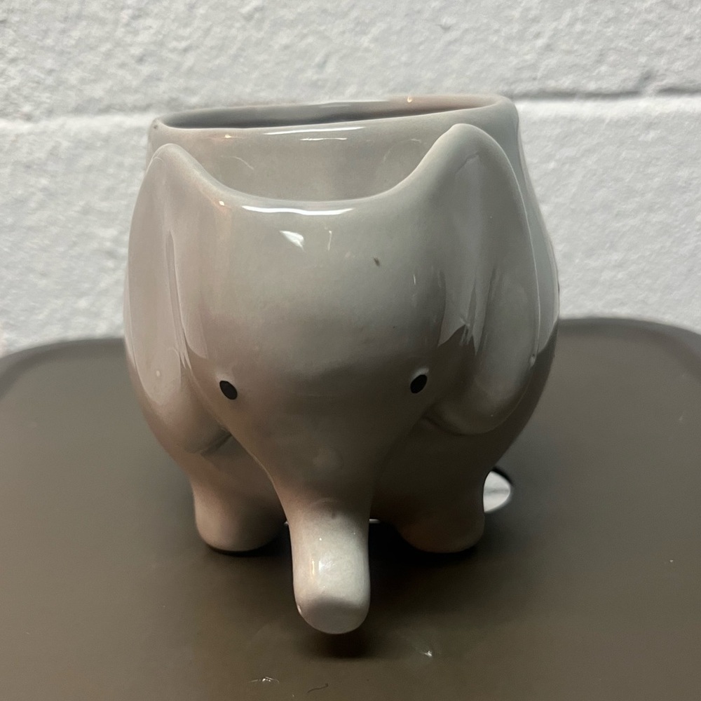 Elephant tea cup mug